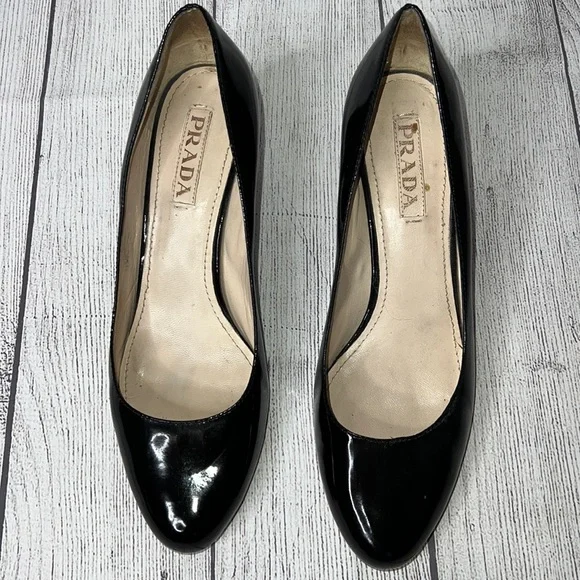【K】PRADA Leather Low Heels Prada Vintage Y2K 2000's Mary Jane Strap Leather Pointed Toe